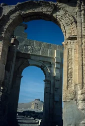 Arches dans ce qui était probablement un couloir